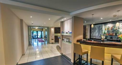 фото отеля Hotel Engelhardt Pfullingen