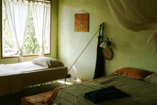 фото отеля Adelante Hotel