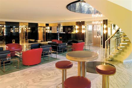 фото отеля Derag Livinghotel Kanzler