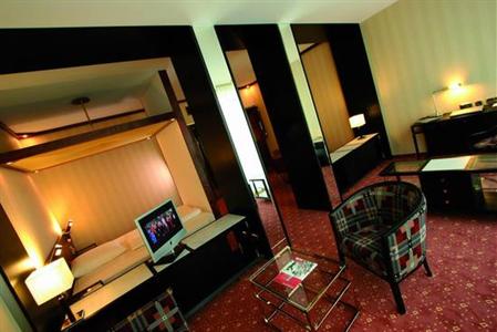 фото отеля Derag Livinghotel Kanzler