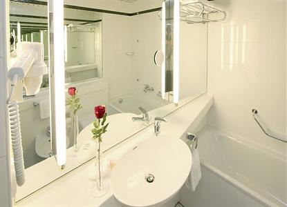 фото отеля Derag Livinghotel Kanzler