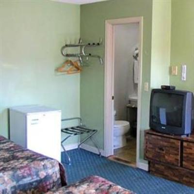 фото отеля Budget Inn Lake George