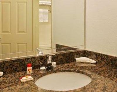 фото отеля Super 8 Santa Clarita Valencia