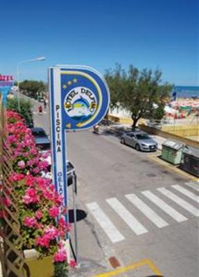 фото отеля Hotel Delfino Senigallia