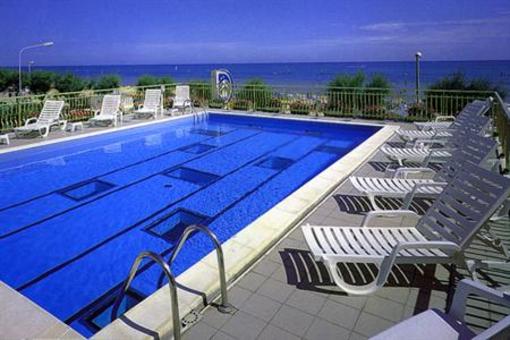 фото отеля Hotel Delfino Senigallia