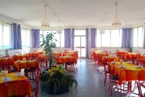 фото отеля Hotel Delfino Senigallia