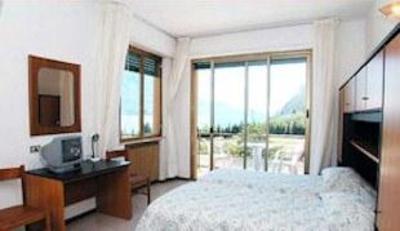фото отеля Hotel La Florita Limone sul Garda