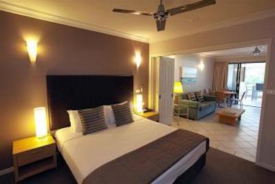 фото отеля Mantra Heritage Port Douglas