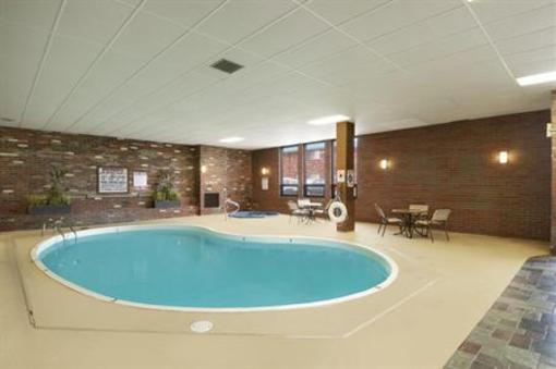 фото отеля BEST WESTERN Holiday Manor