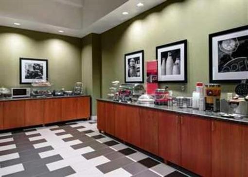 фото отеля Hampton Inn & Suites Astoria