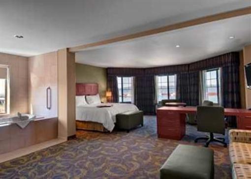 фото отеля Hampton Inn & Suites Astoria