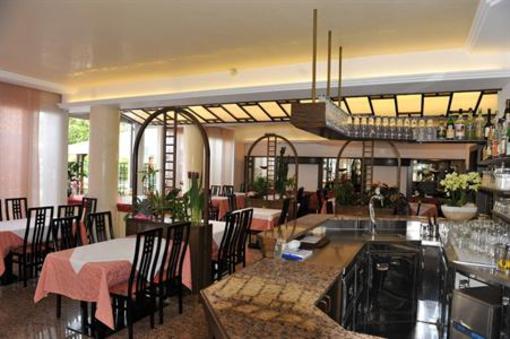 фото отеля Hotel Benini Riva del Garda