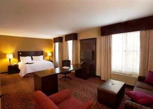 фото отеля Hampton Inn Marquette Waterfront