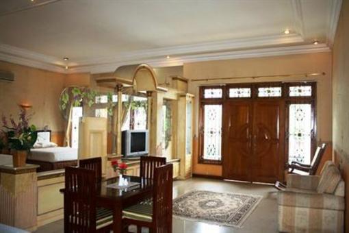 фото отеля Hotel Tiga Intan