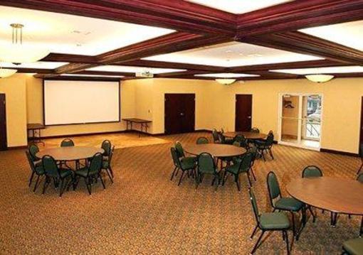 фото отеля Sleep Inn And Suites Coffeyville