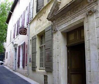 фото отеля Hotel de L Amphitheatre Arles