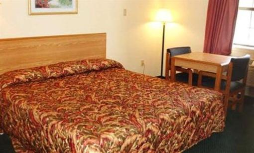 фото отеля Luxury Inn & Suites Forrest City