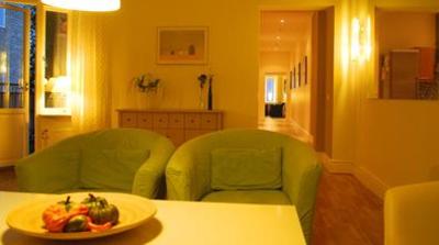 фото отеля Cityroom & Apartments Triangeln