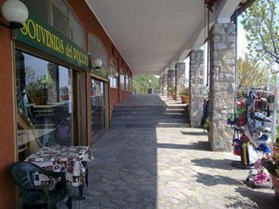 фото отеля Hotel Funivia Laveno-Mombello