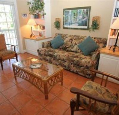 фото отеля Tortuga Inn Bradenton Beach