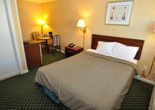фото отеля Rodeway Inn Hyannis
