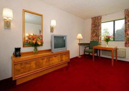 фото отеля Quality Inn Cedar Point South