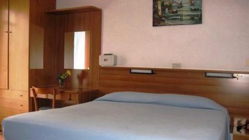 фото отеля Hotel Marinella Varazze