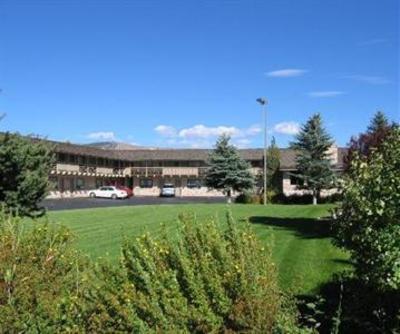 фото отеля Affordable Inns @ Tomichi Village