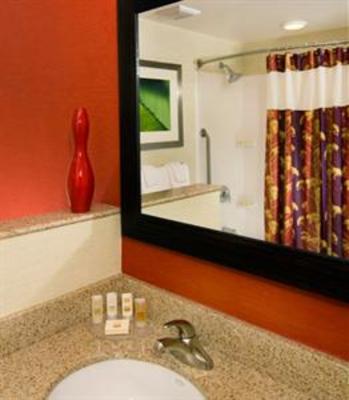 фото отеля Courtyard by Marriott Greenville Haywood Mall
