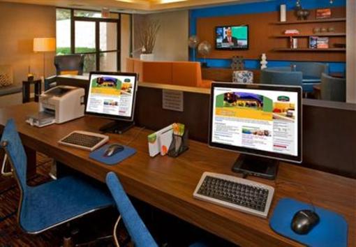 фото отеля Courtyard by Marriott Greenville Haywood Mall