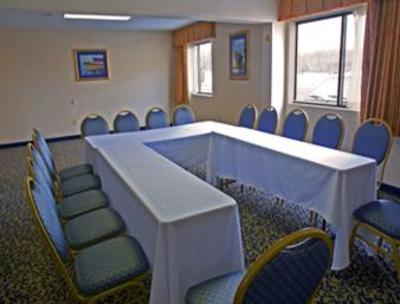 фото отеля Baymont Inn and Suites Branford