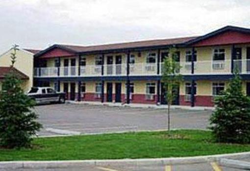 фото отеля Econo Lodge Inn & Suites Red Deer