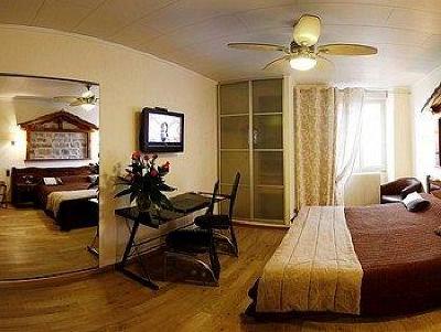 фото отеля Hostellerie du Vieux Cordes