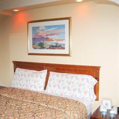 фото отеля Walls Motel Long Beach