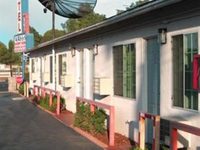 Walls Motel Long Beach