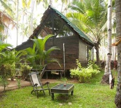 фото отеля Leela Cottages
