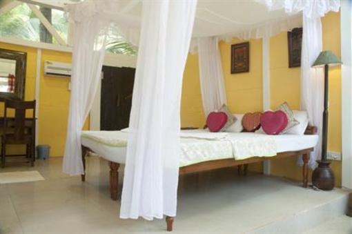 фото отеля Leela Cottages