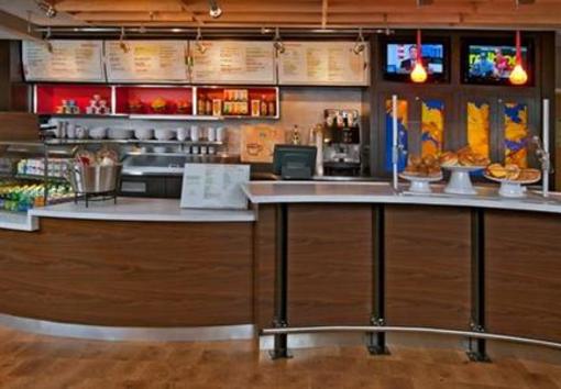 фото отеля Courtyard by Marriott Frederick