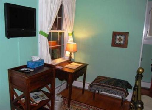 фото отеля Clay Corner Inn