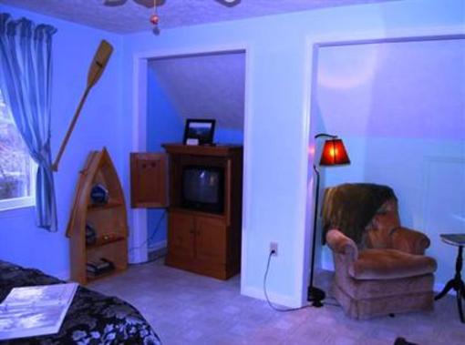 фото отеля Clay Corner Inn