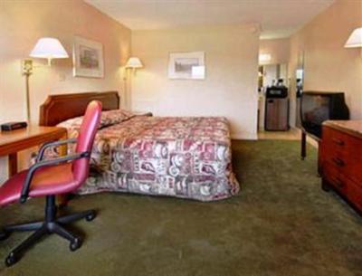 фото отеля Howard Johnson Express Virginia Beach