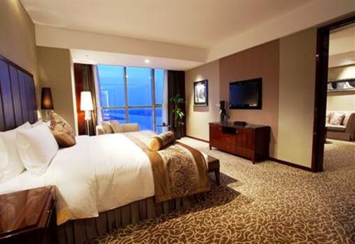 фото отеля Crowne Plaza Zhenjiang