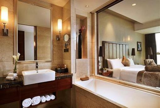 фото отеля Crowne Plaza Zhenjiang
