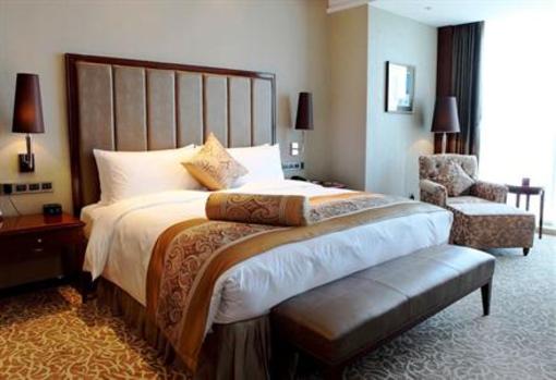 фото отеля Crowne Plaza Zhenjiang