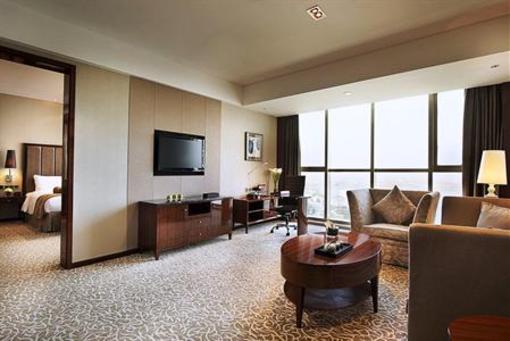 фото отеля Crowne Plaza Zhenjiang