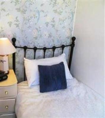 фото отеля The Warwick Guest House