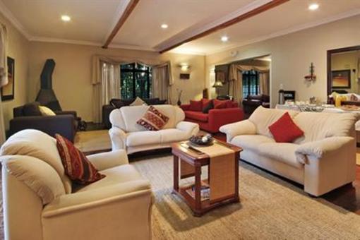 фото отеля Le Petit Chateau Guest House Durbanville Cape Town