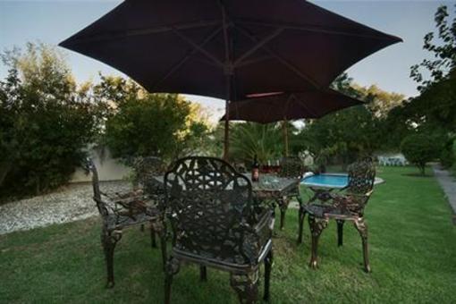 фото отеля Le Petit Chateau Guest House Durbanville Cape Town