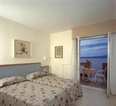 фото отеля Hotel Eden Torri del Benaco