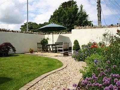 фото отеля Crosskeys House